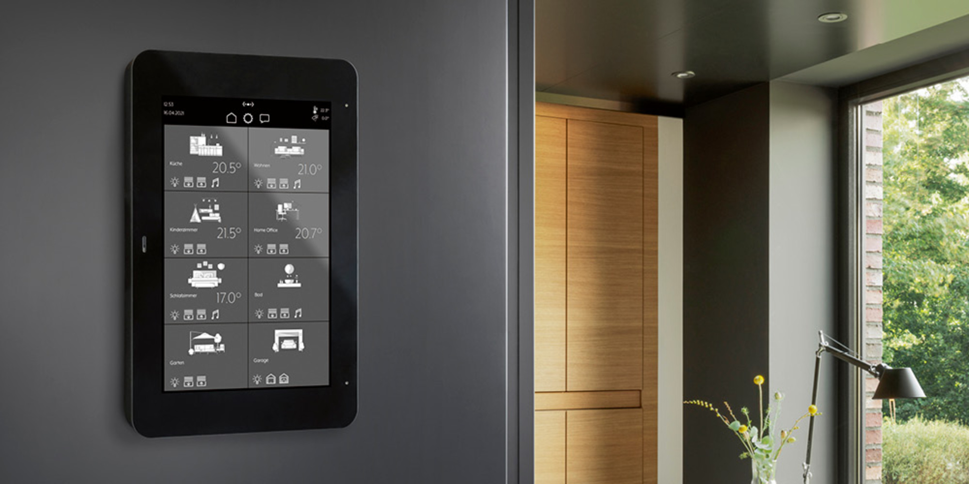 JUNG Smart Panel 8 bei Elektro Everding in Winnenden
