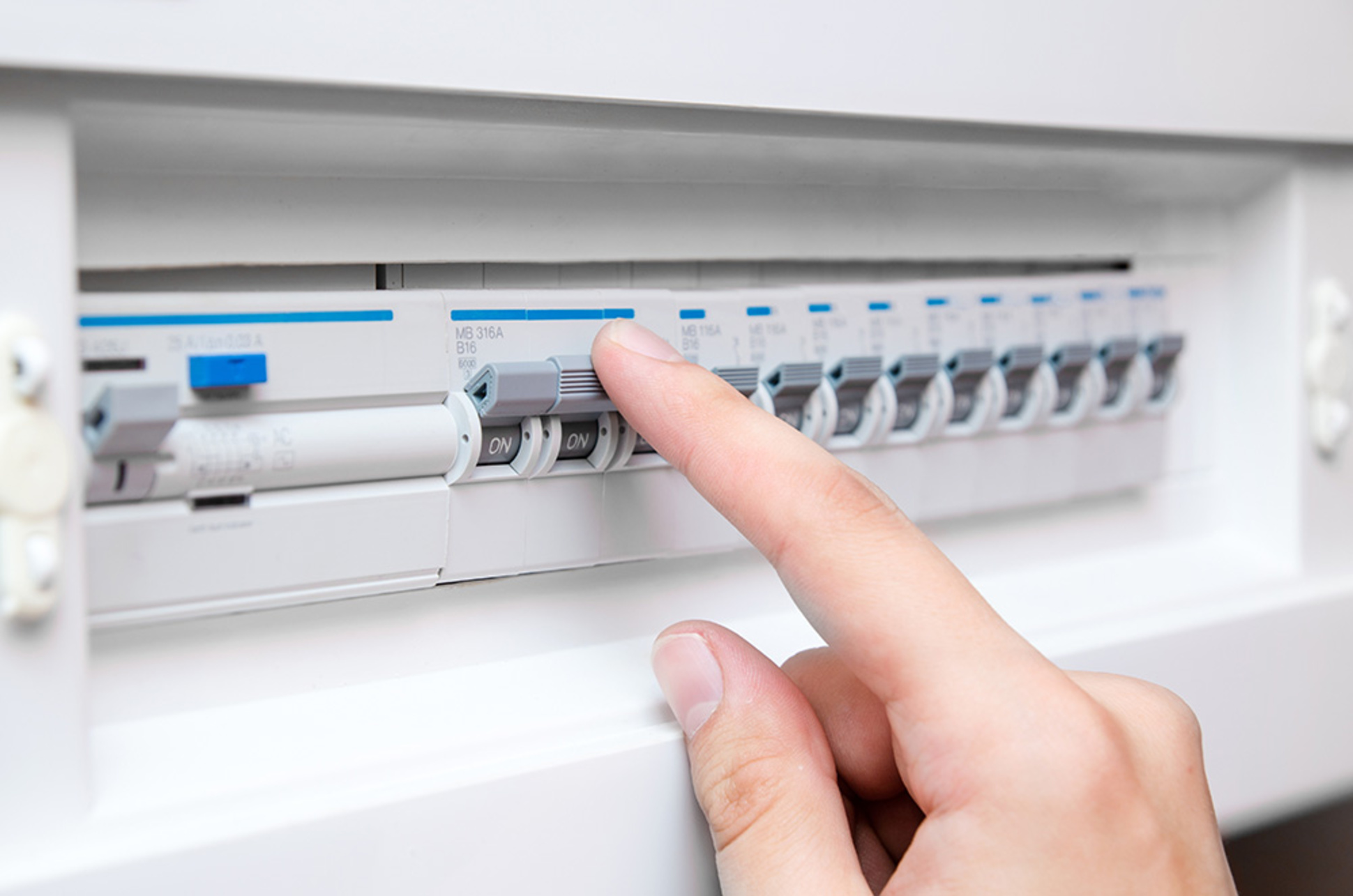Schalt&shy;schrank&shy;bau bei Elektro Everding in Winnenden